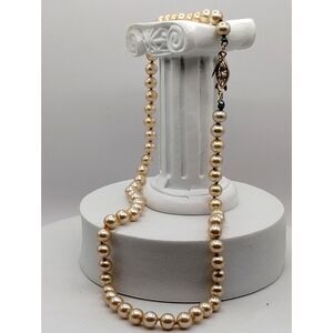 Vintage Designer Signed Napier Fancy Faux Pearl Single Strand Classic Look
